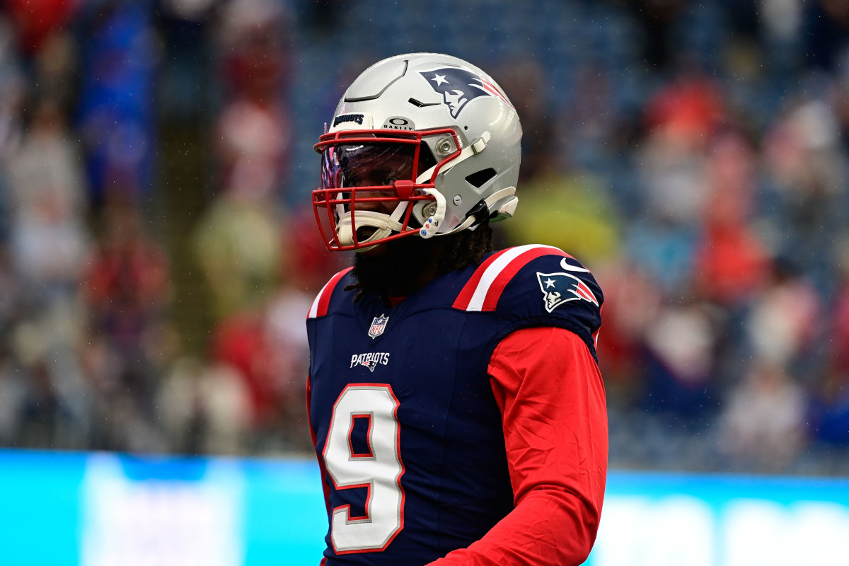 Sep 10, 2023; Foxborough, Massachusetts, USA; New England Patriots linebacker Matthew Judon (9) prepares for a game against the Philadelphia Eagles during the warm-up period at Gillette Stadium. 