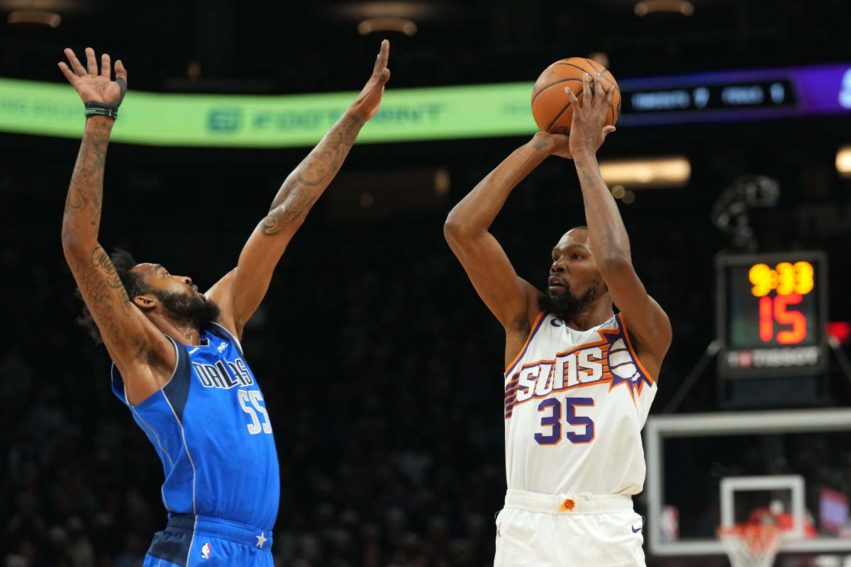 Phoenix Suns' Kevin Durant Passes Dallas Mavericks Legend Dirk Nowitzki