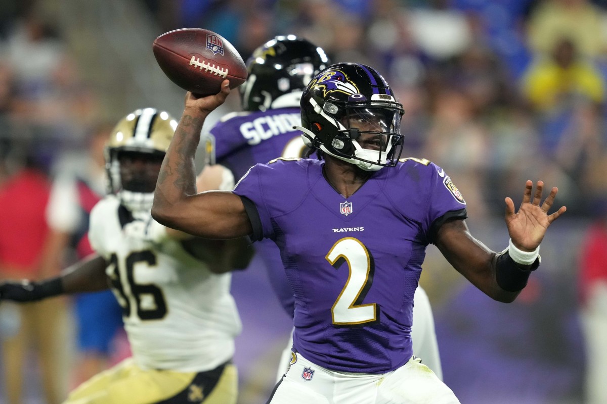 Baltimore Ravens quarterback Tyler Huntley (2) throws a pass against the New Orleans Saints. Mandatory Credit: Mitch Stringer-USA TODAY Sports