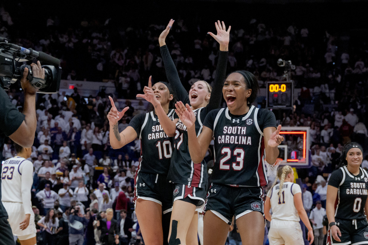 Bree Hall and other Gamecocks celebrate after the final buzzer sounds in their win over then-No. 9 LSU (25th Jan., 2024)
