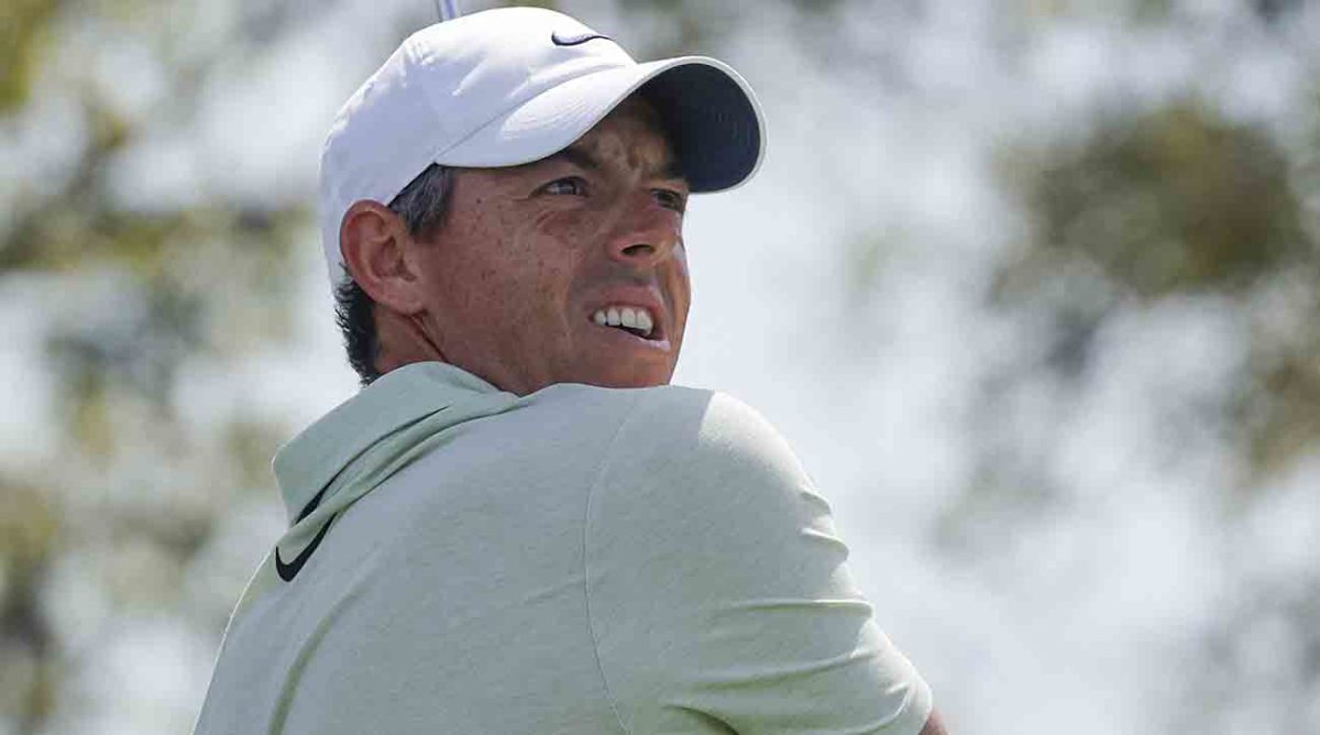 Rory McIlroy plays his shot from the 7th tee during the final round of the 2024 Arnold Palmer Invitational.