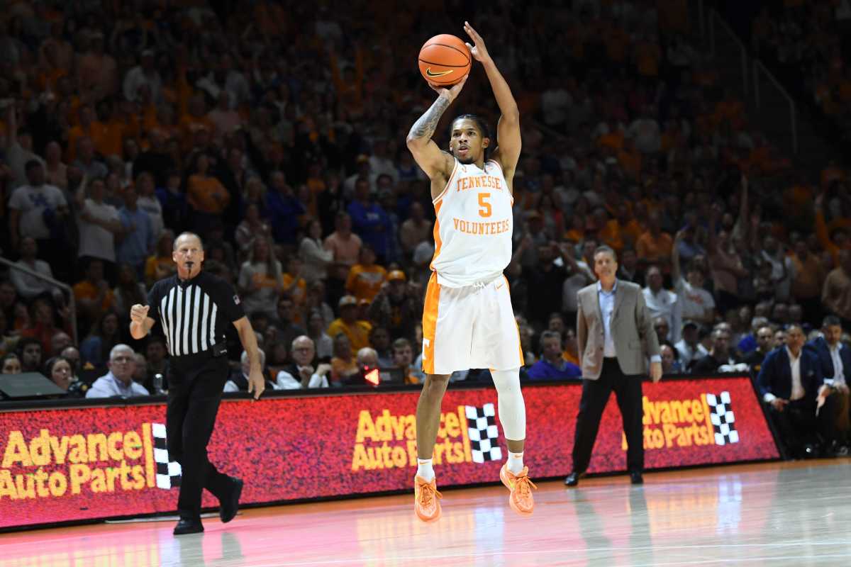 Tennessee Volunteers G Zakai Zeigler during the loss to Kentucky. (Photo by Caitie McMekin of the News Sentinel)