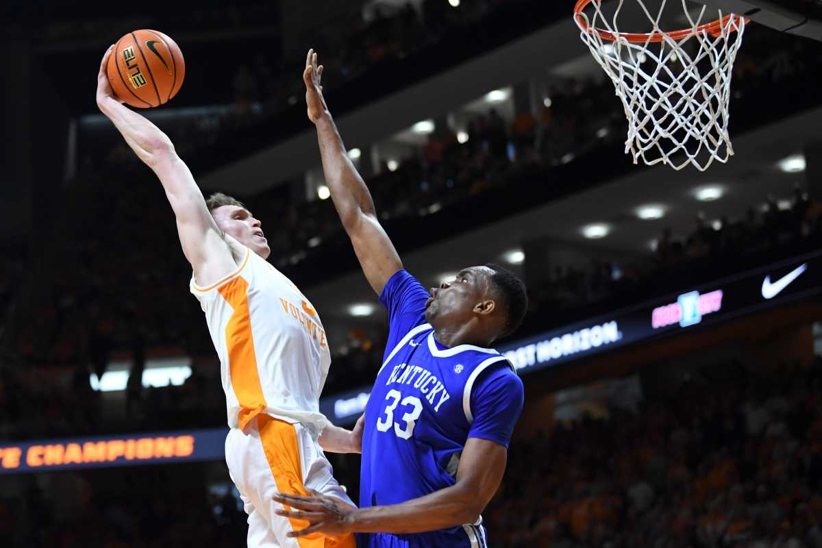 Tennessee Volunteers G Dalton Knecht during the loss to Kentucky. (Photo by Caitie McMekin of the News Sentinel)
