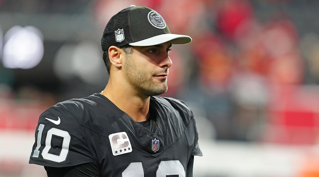Las Vegas Raiders quarterback Jimmy Garoppolo (10) walks off the field after a loss against the Kansas City Chiefs.