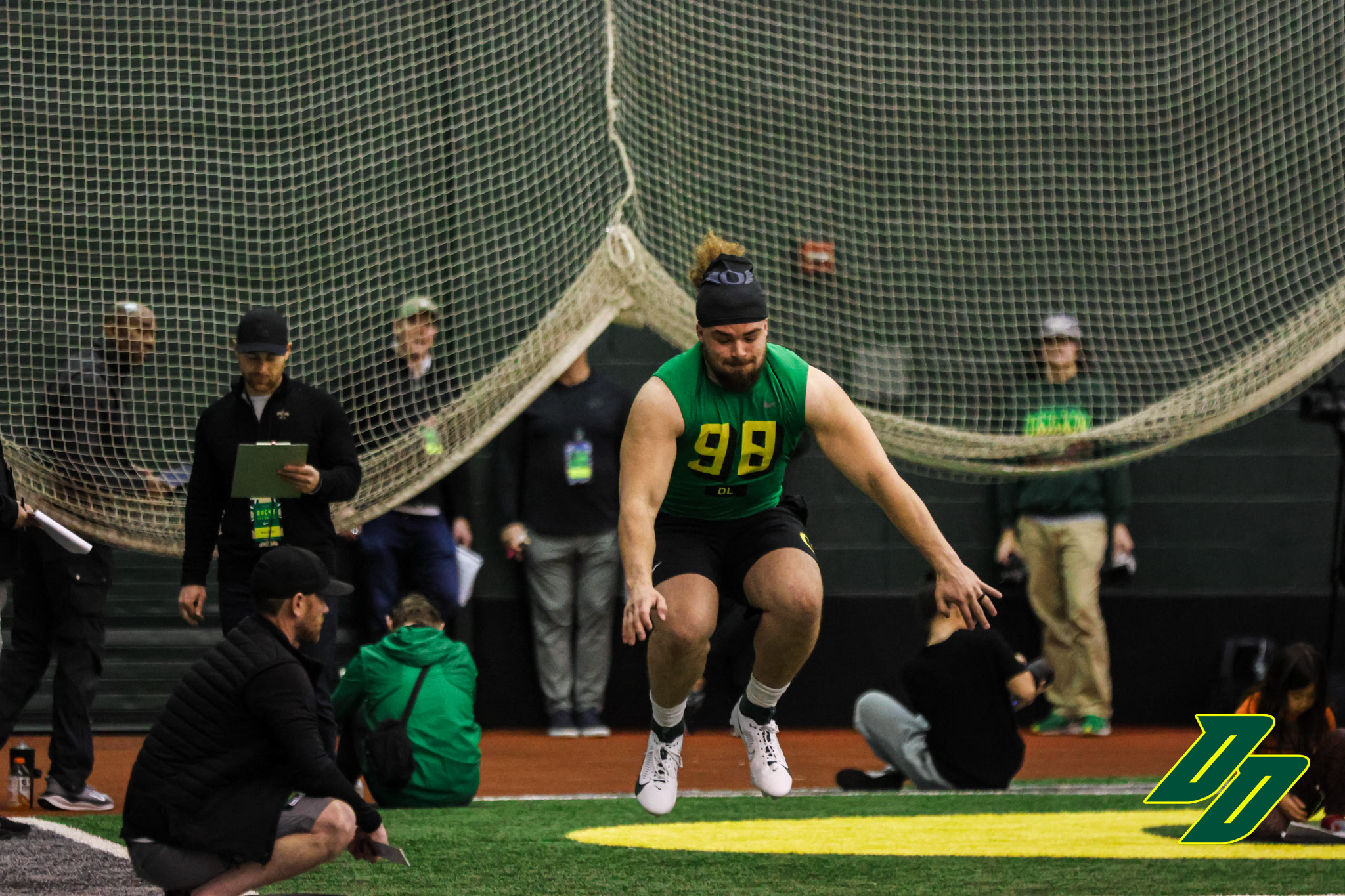 Casey Rogers jumps at Oregon's Pro Day.