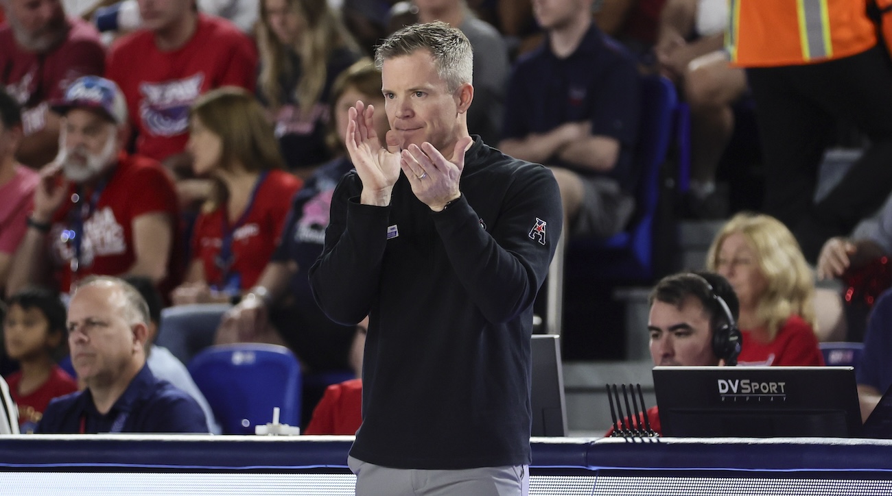 Florida Atlantic Owls head coach Dusty May reacts from the sideline against the North Texas Mean Green during the first half at Eleanor R. Baldwin Arena in Boca Raton, Florida, Jan. 28, 2024.