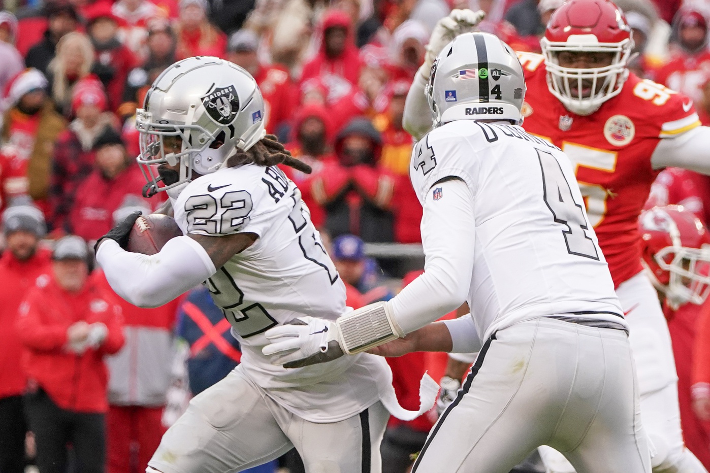 The Las Vegas Raiders retaining running back Ameer Abdullah was a quiet but productive move. 