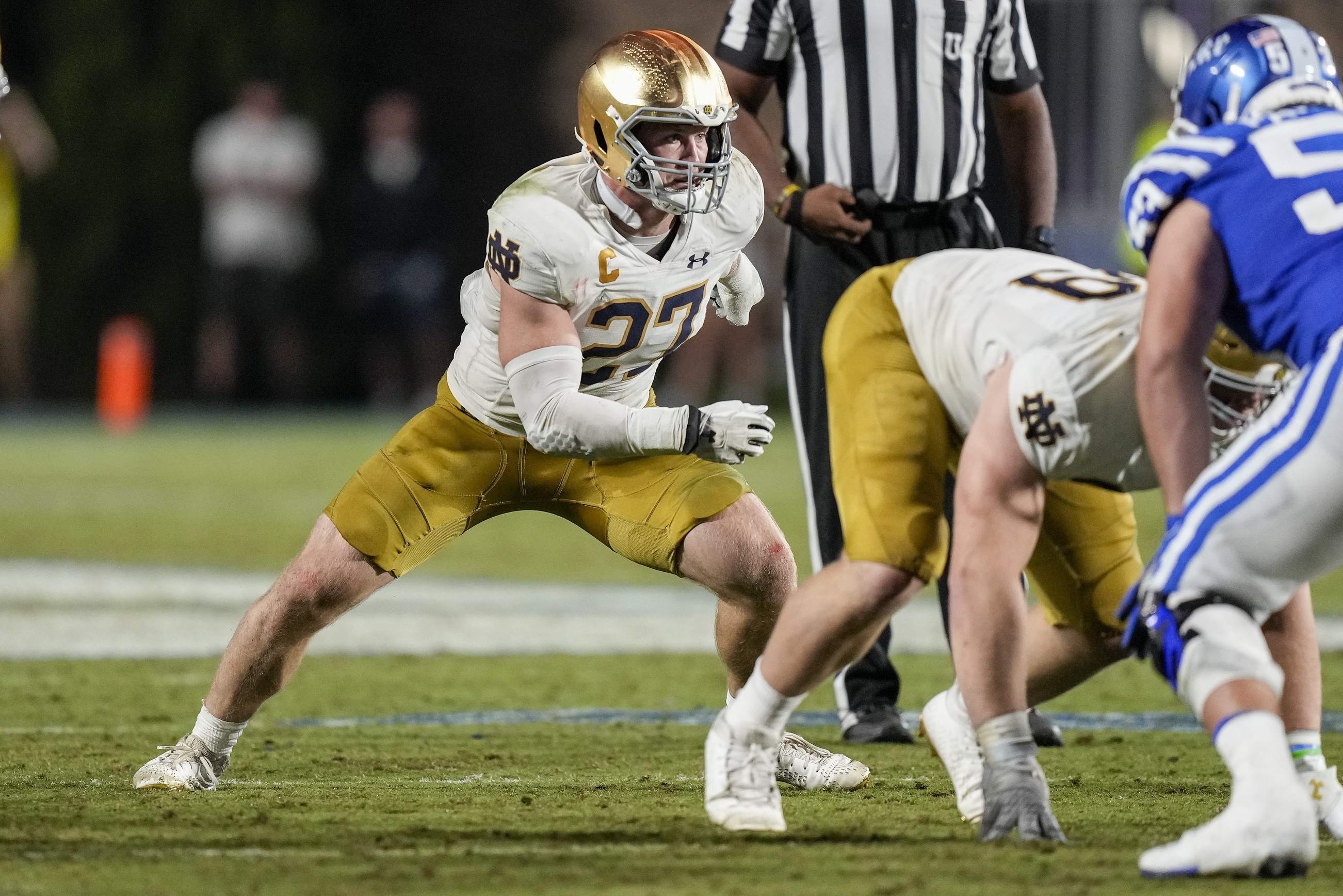 The Las Vegas Raiders could add Notre Dame linebacker JD Bertrand to their defense in the 2024 NFL Draft.