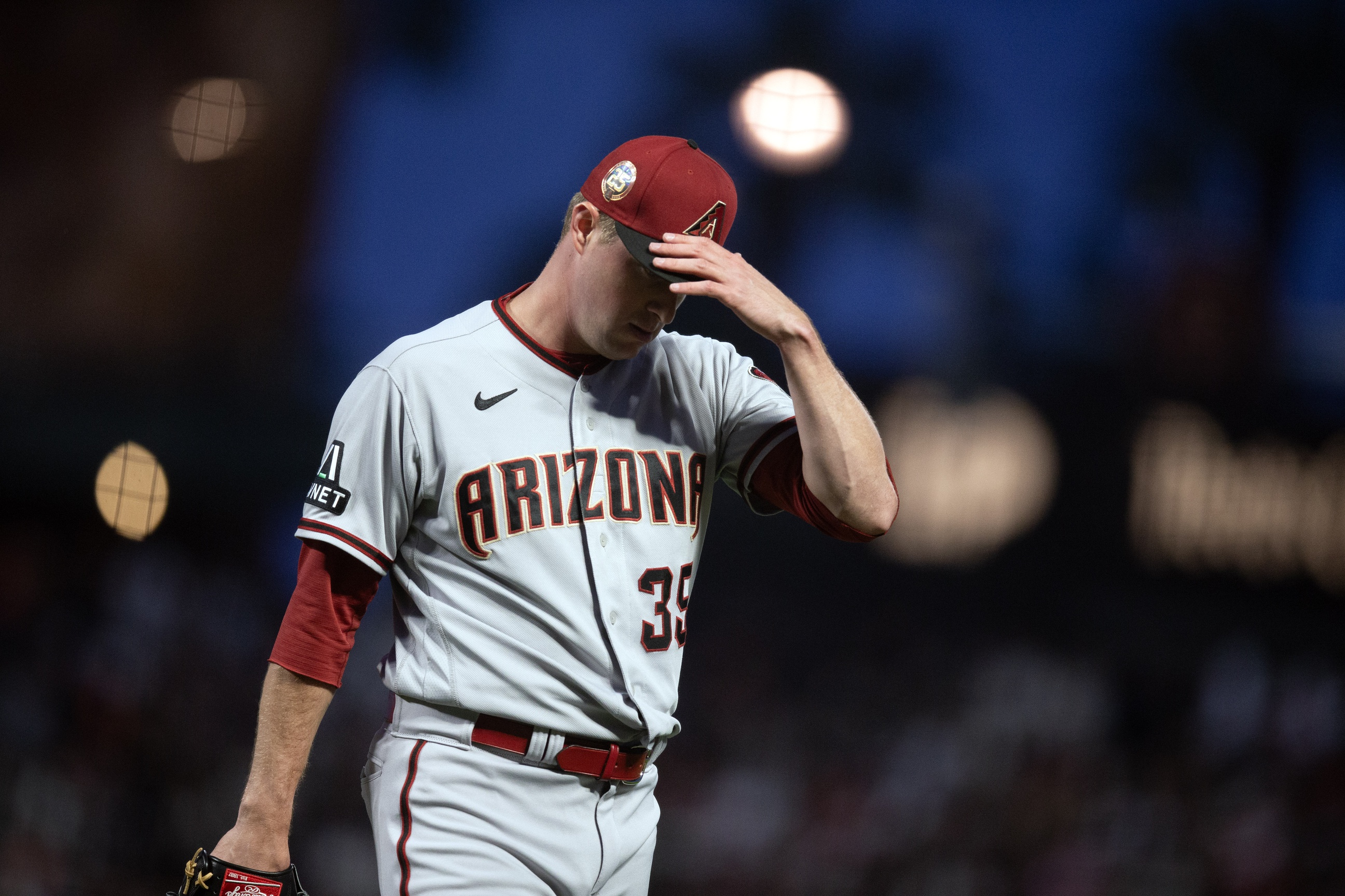 D-backs Bullpen Collapse in 8th Leads to Crushing Loss - Sports