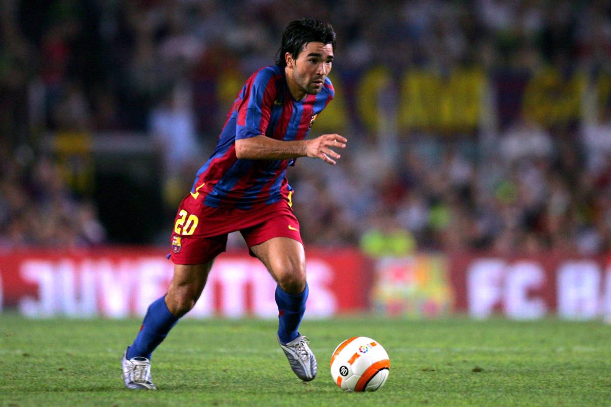Deco pictured playing for Barcelona in 2005