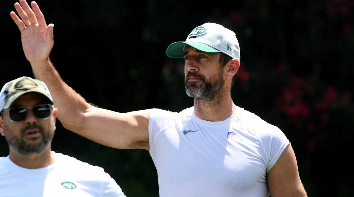 Jets quarterback Aaron Rodgers at training camp