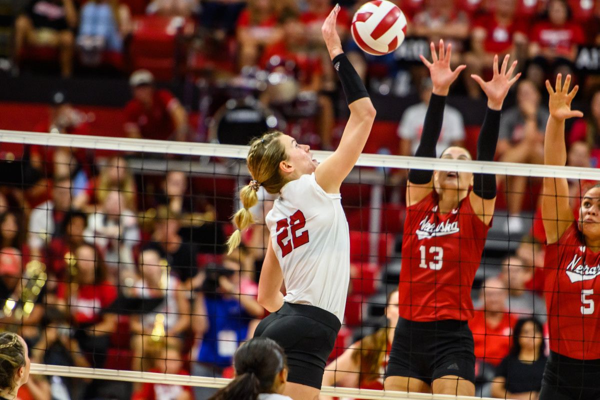 15_Lindsay Krause_RedWhite VB