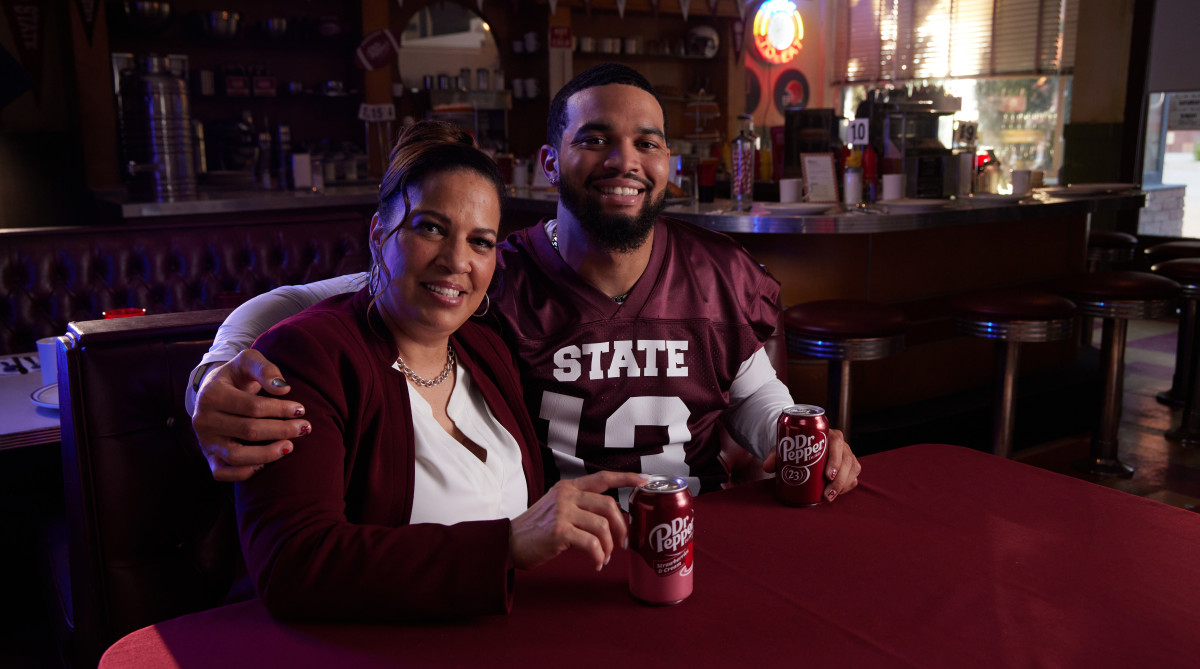 USC quarterback Caleb Williams and his mother, Dayna Price.