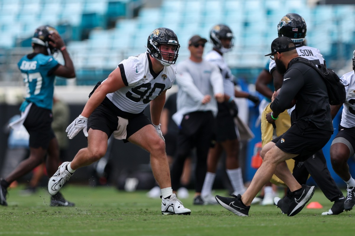 Report Jacksonville Jaguars Waive Henry Mondeaux From IR With Injury