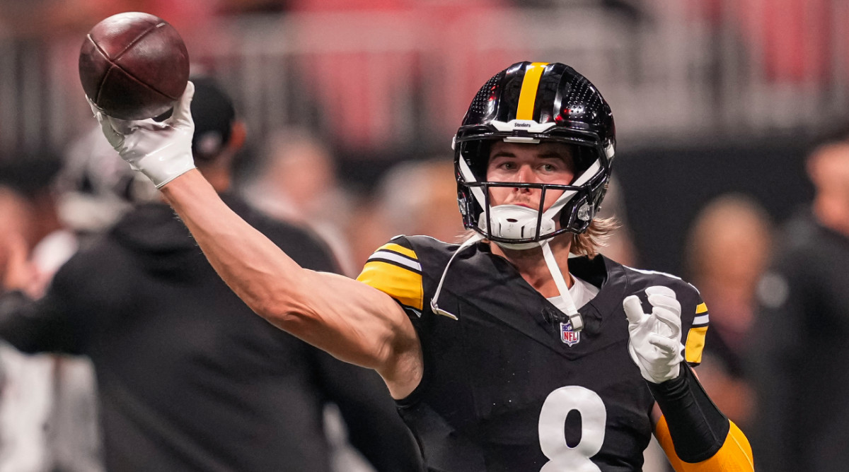 Steelers quarterback Kenny Pickett