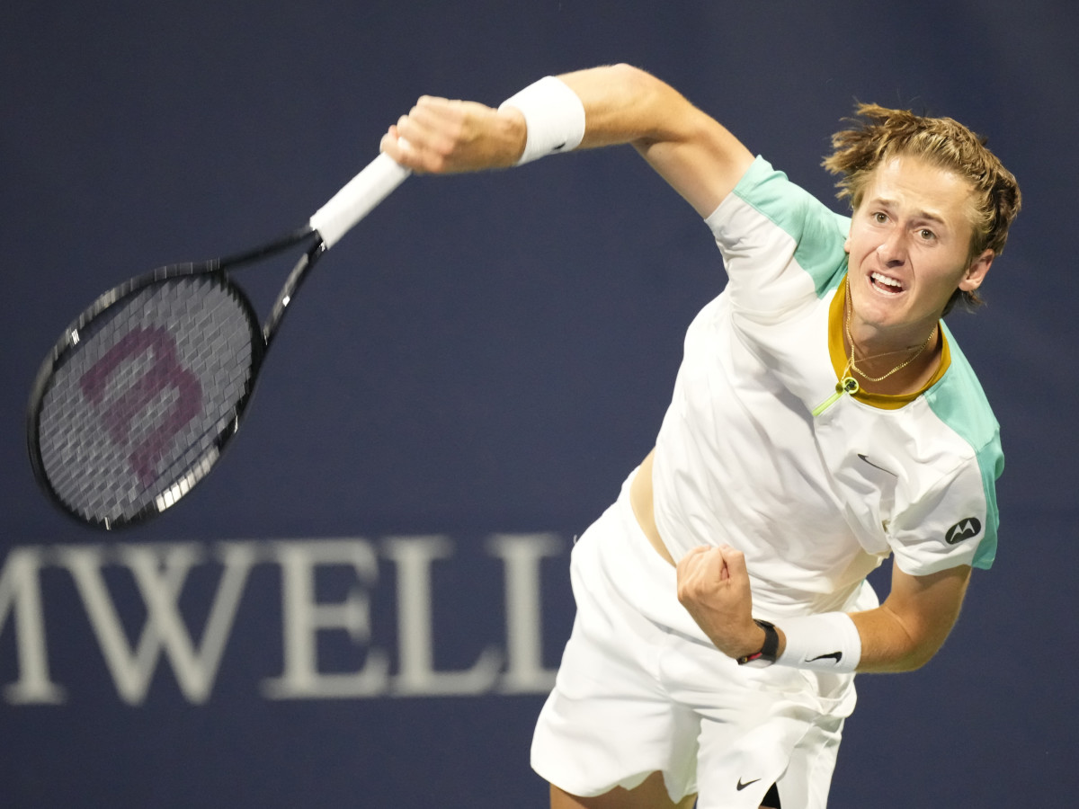 Sebastian Korda serves a ball at Sobeys Stadium.