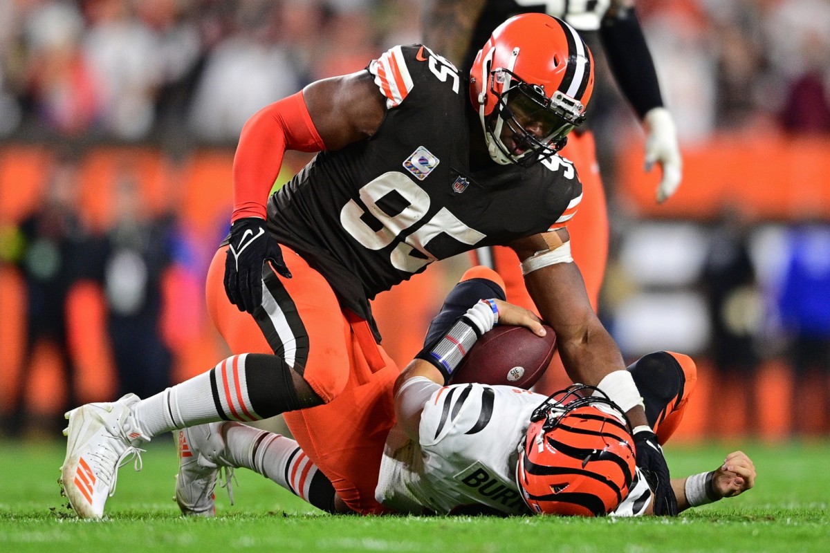 Bengals quarterback Joe Burrow can expect to see pressure from Browns defensive end Myles Garrett in Week 1.