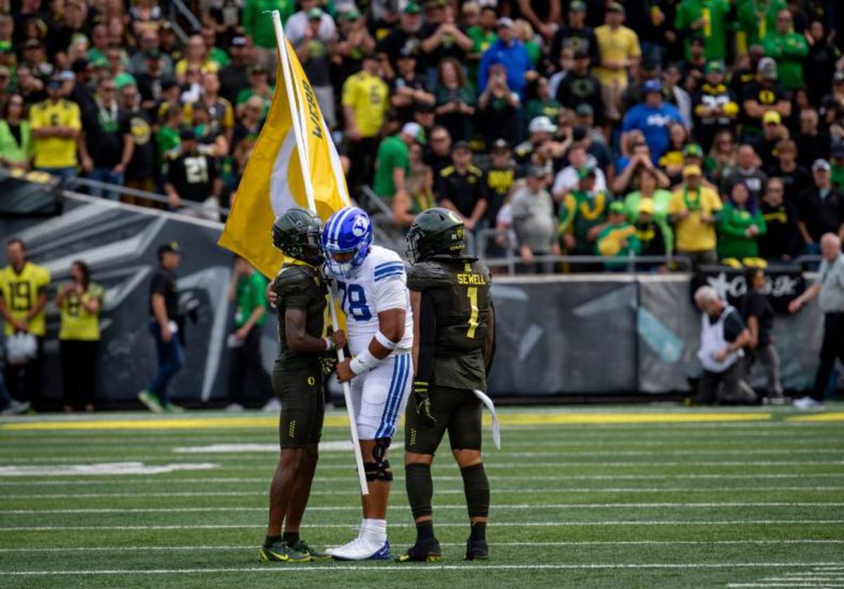 BYU offensive tackle Kingsley Suamataia