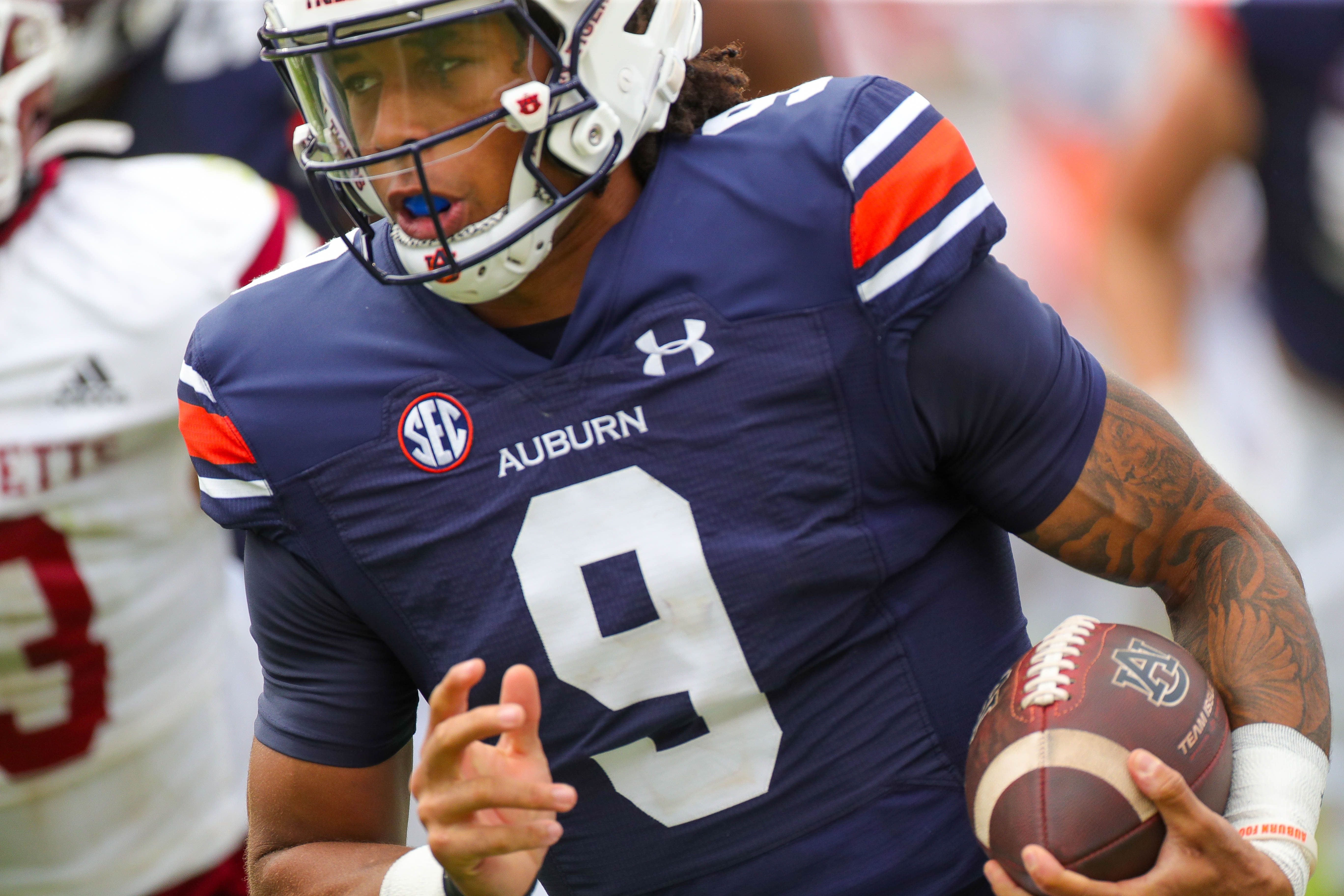 Robby Ashford vs UMass - Eric Starling/Auburn Daily