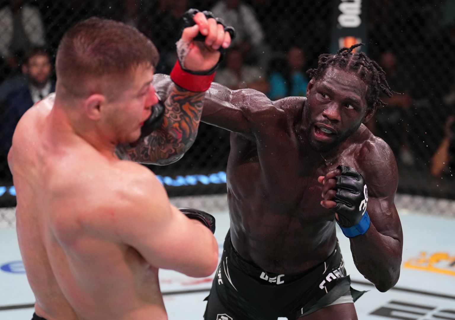 Jared Cannonier vs. Marvin Vettori.
