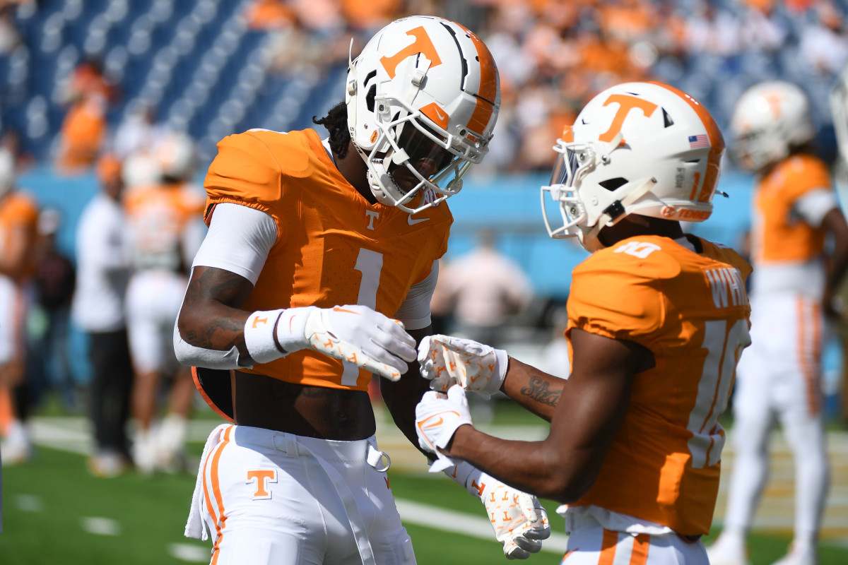 Tennessee Volunteers WR Dont'e Thornton pregame against Virginia. (Photo by Christopher Hanewinckel of USA Today Sports)