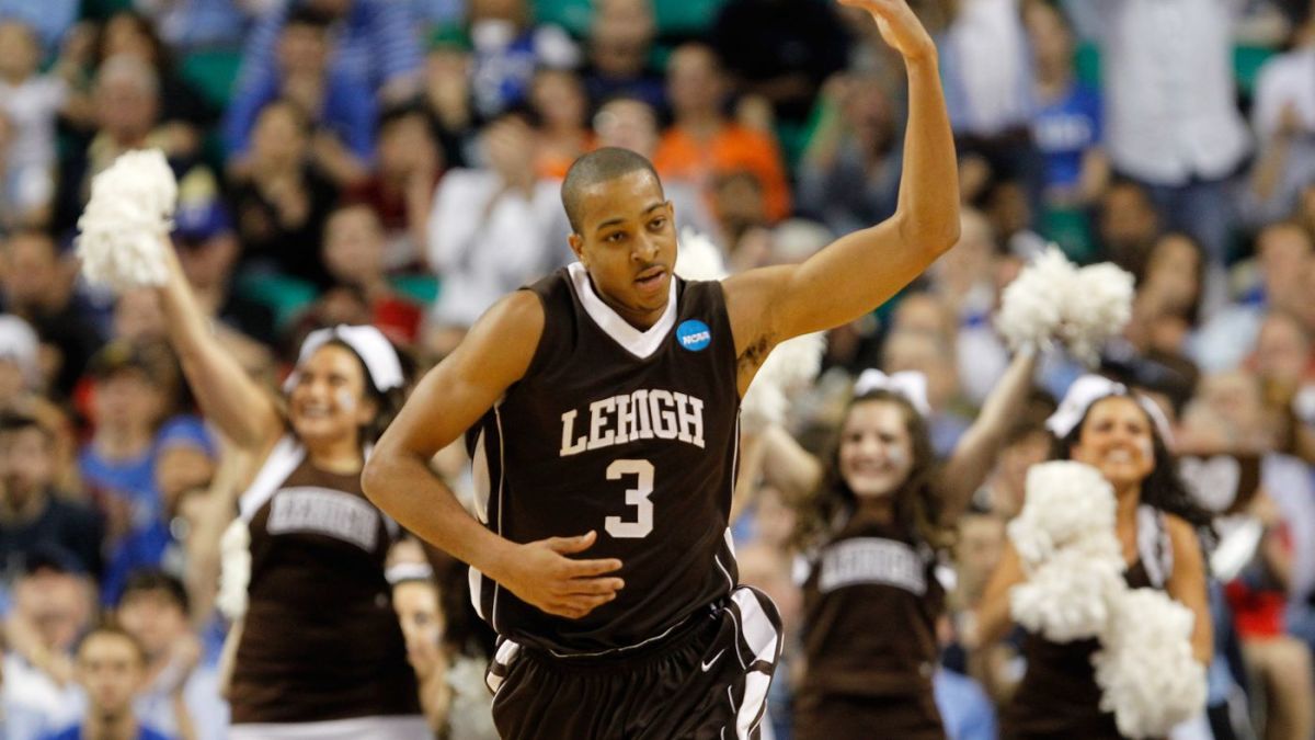 CJ McCollum Inducted Into Lehigh Hall Of Fame - Sports Illustrated New ...