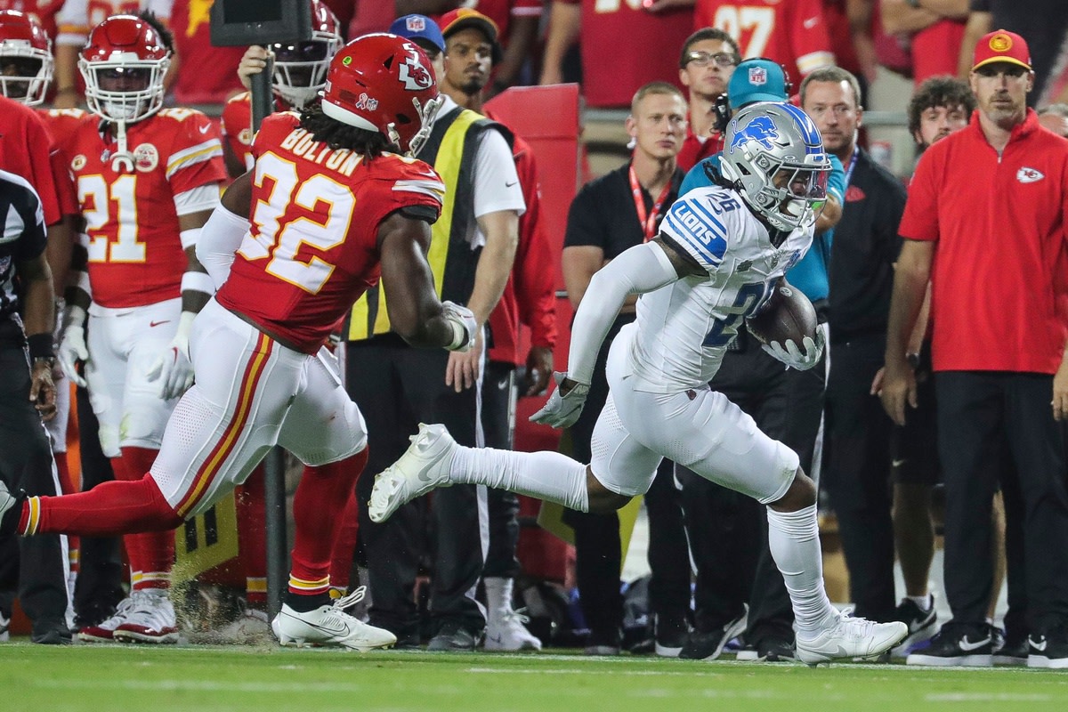 Lions running back Jahmyr Gibbs runs down the sideline during the Detroit's 21-20 victory over the Chiefs in the NFL opener.