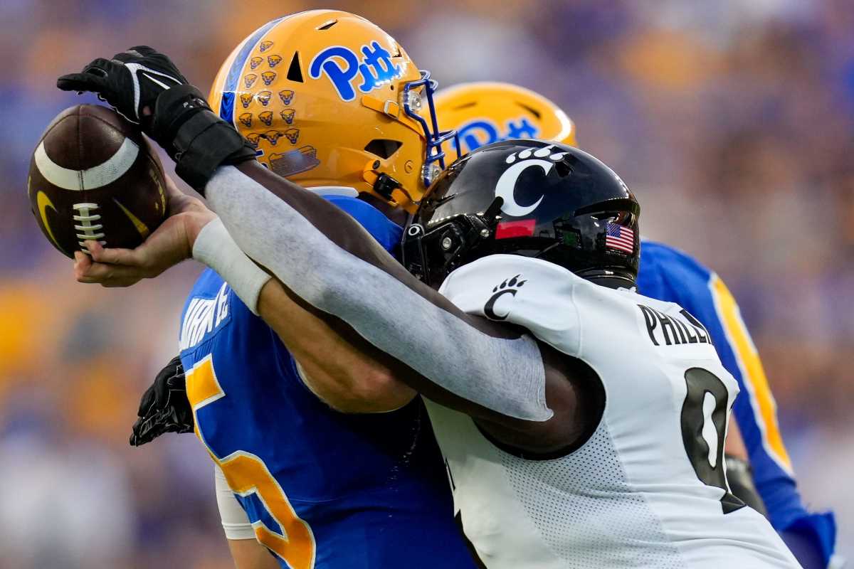New Cincinnati Bearcats Football Defensive Coordinator Tyson Veidt