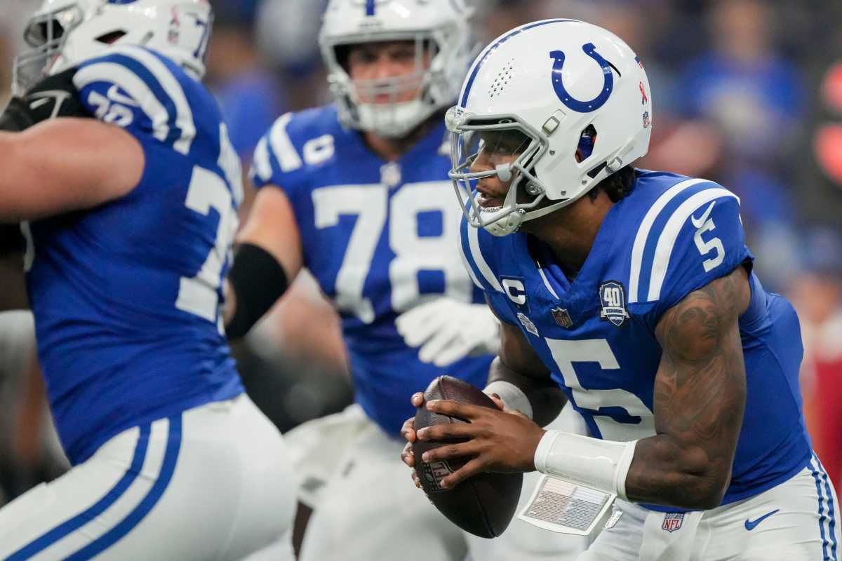 Indianapolis Colts quarterback Anthony Richardson (5) looks downfield as he moves with the ball Sunday, Sept. 10, 2023, during a game against the Jacksonville Jaguars at Lucas Oil Stadium in Indianapolis.  