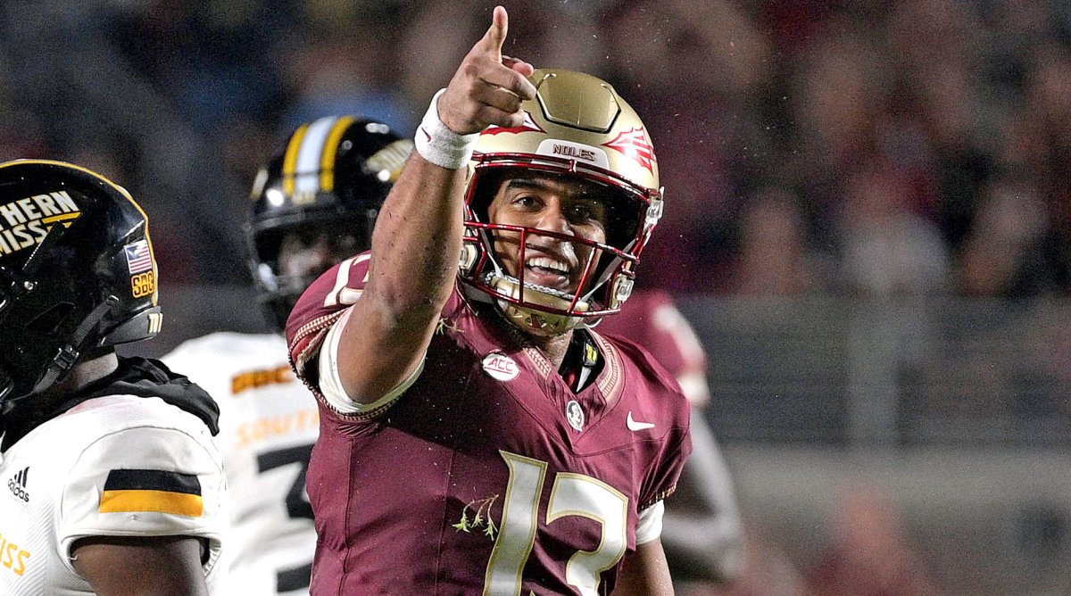 Florida State quarterback Jordan Travis