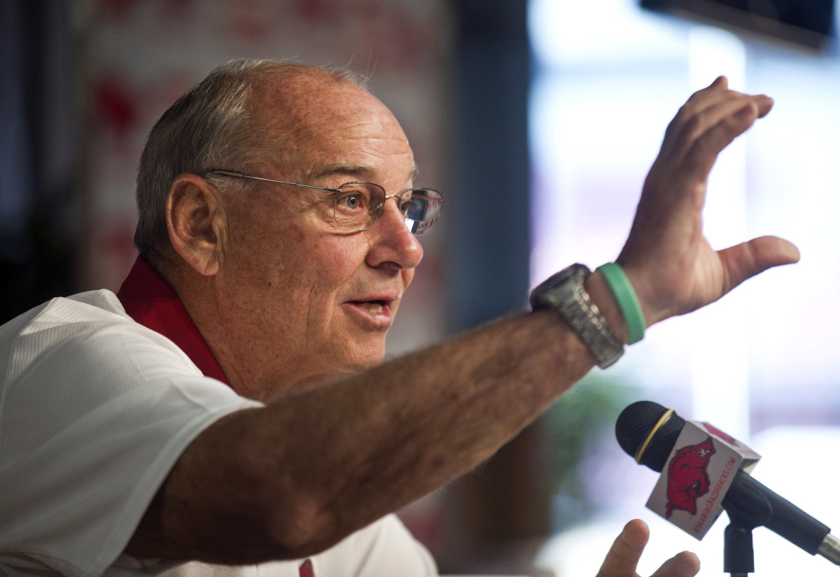 Arkansas football coach John Smith at a 2012 press conference.