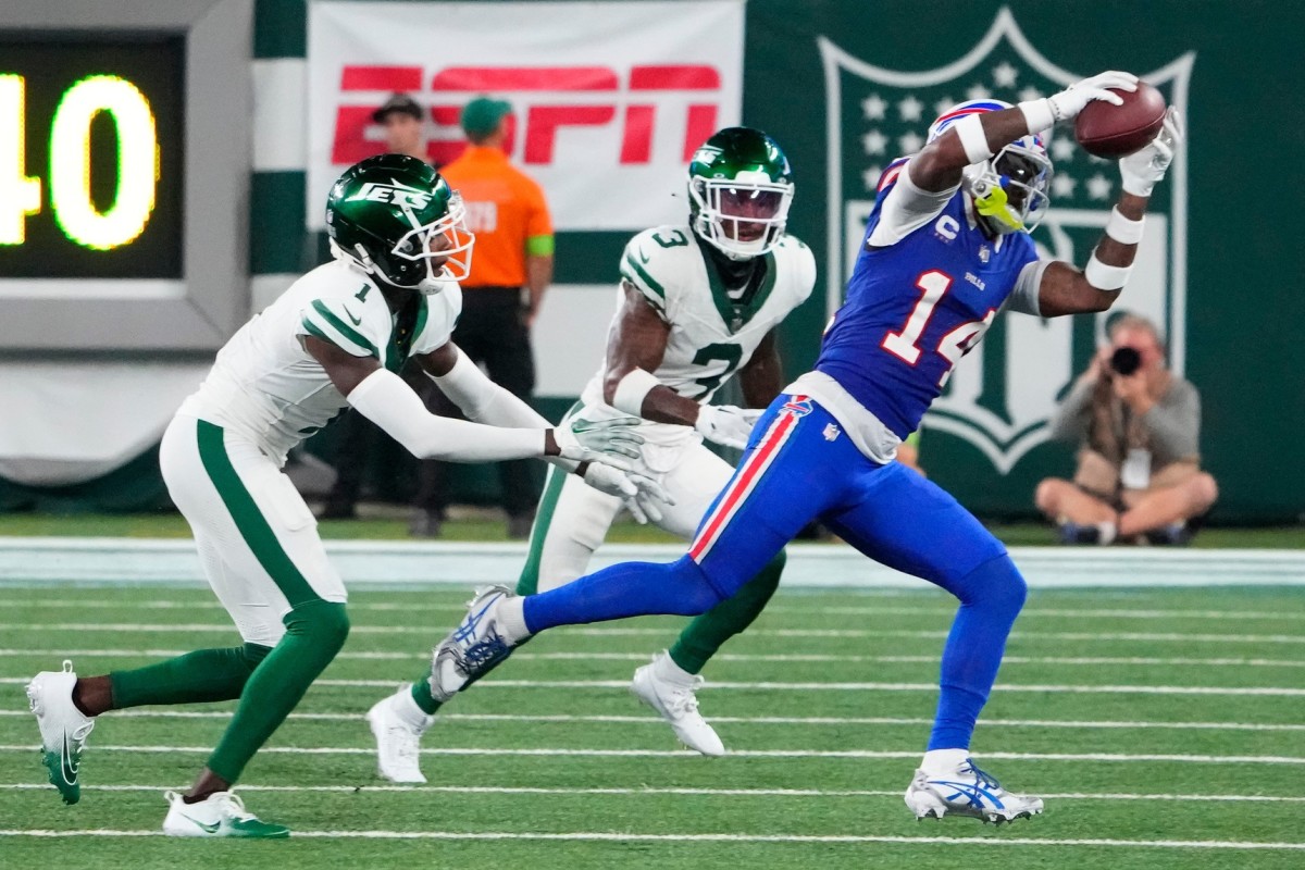 Bills receiver Stefon Diggs had 10 catches for 102 yards and a touchdown against the Jets in Week 1.