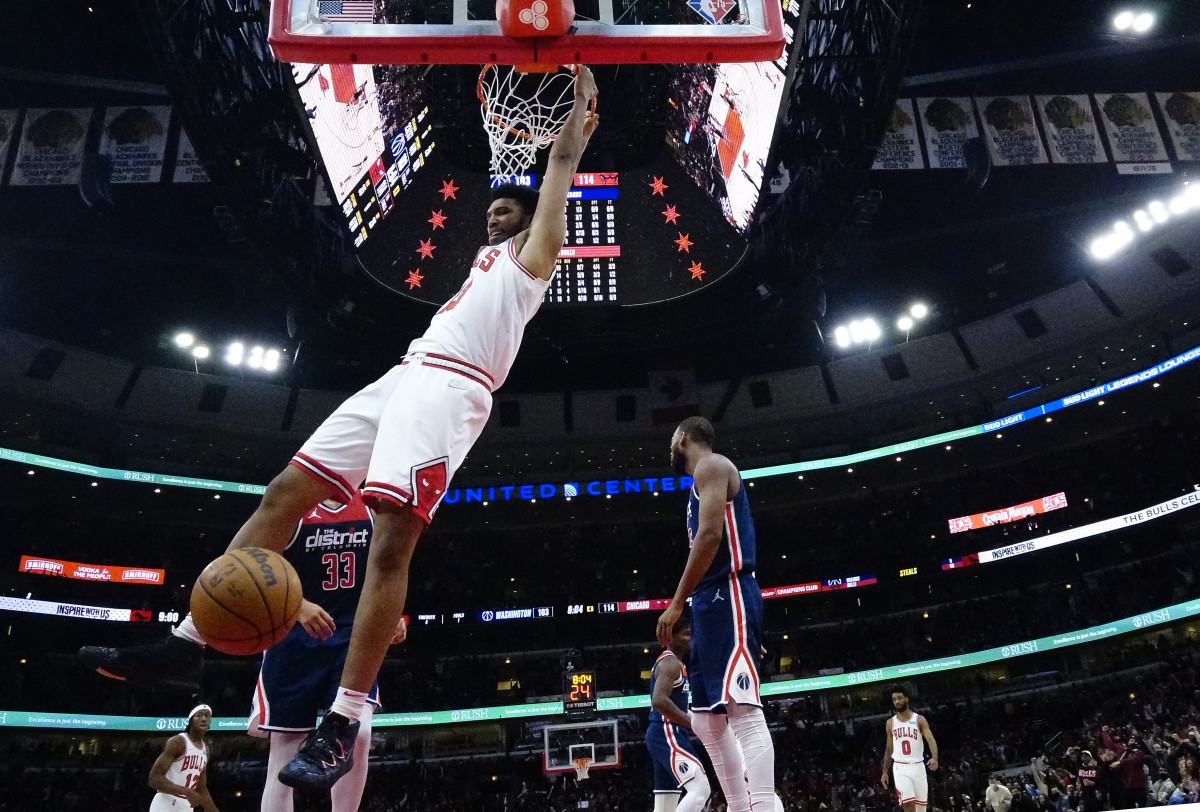 Warriors Considering Signing Former Lakers First Round Pick Inside