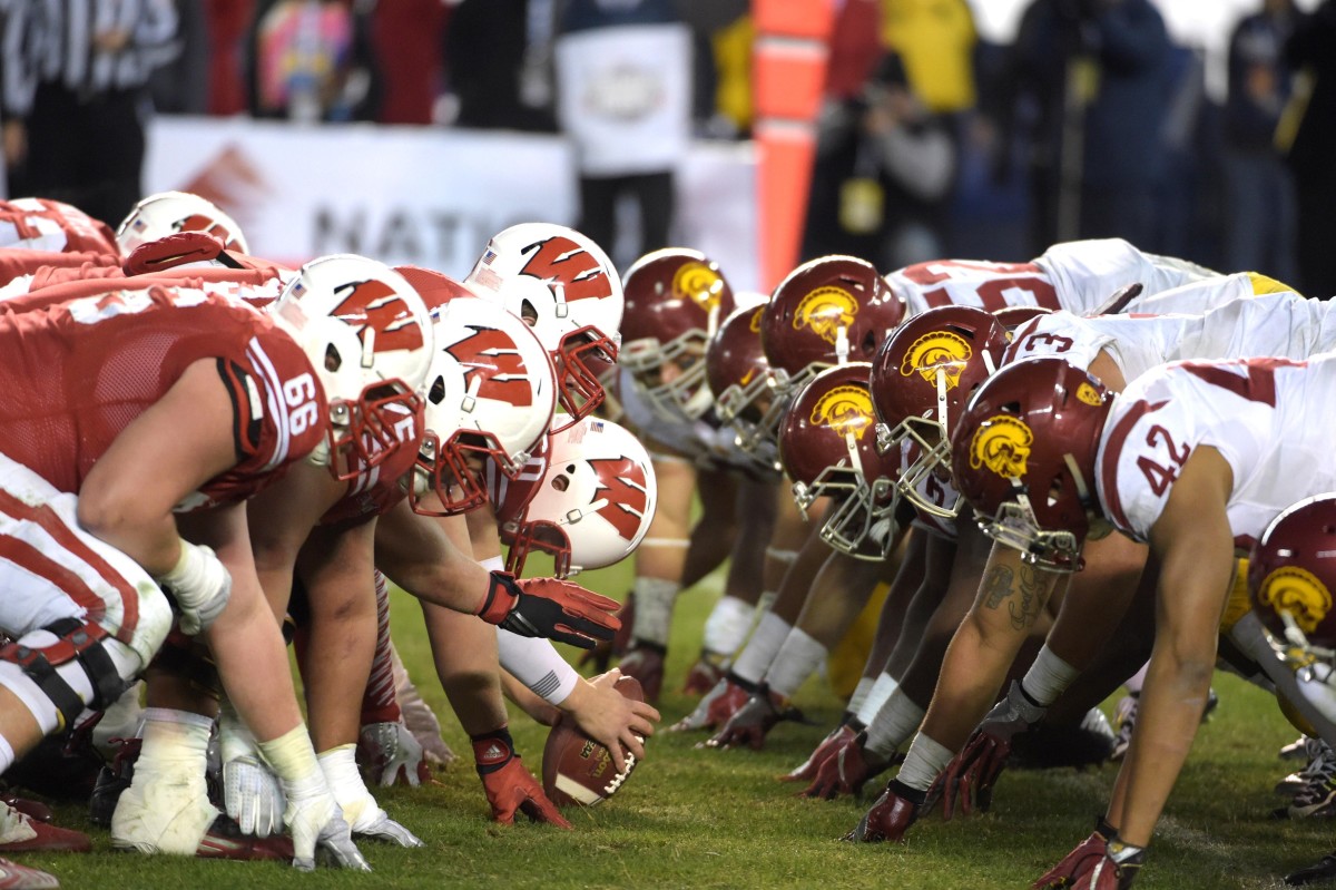 USC Football Trojans Make Junior Safety's List Of 10 College Finalists Sports Illustrated USC