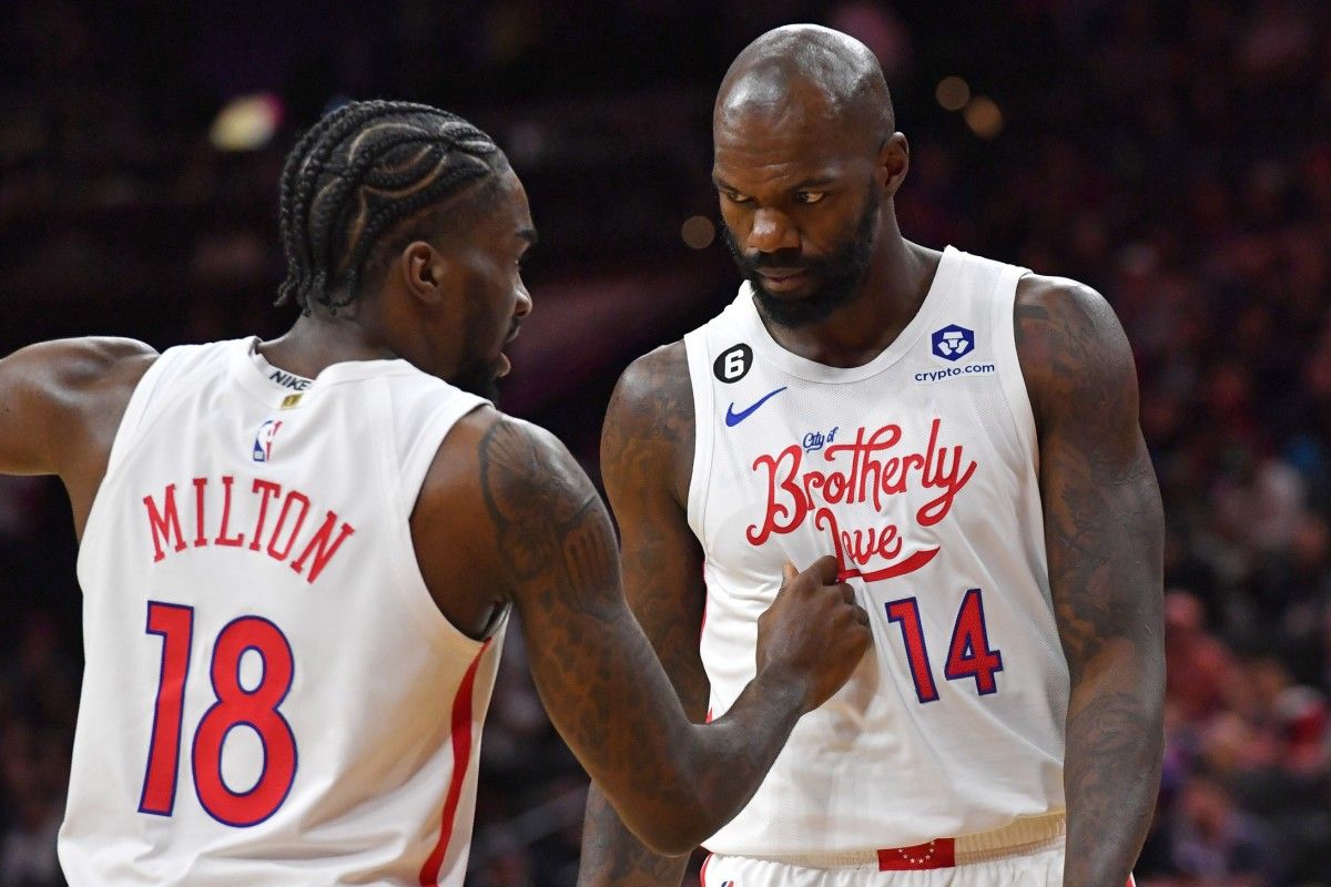 Dewayne Dedmon during his short stint with the 76ers.