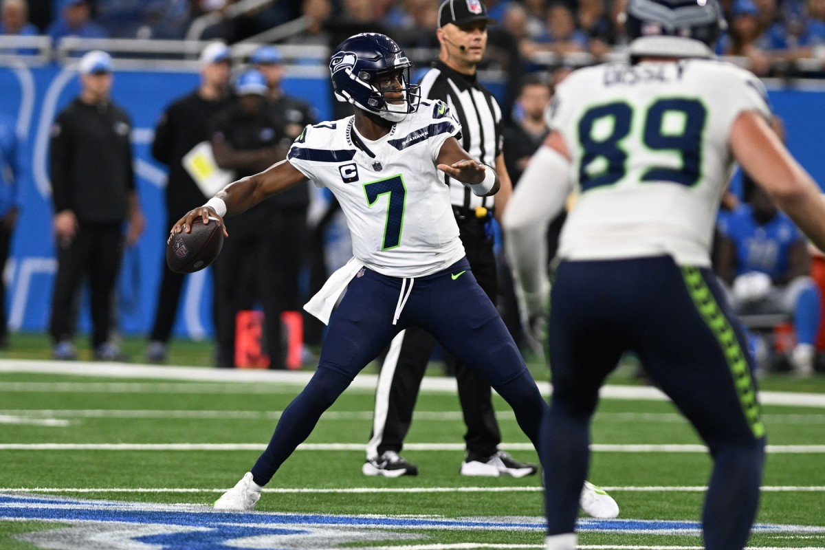 Seahawks quarterback Geno Smith passed for 328 yards and two touchdowns in Seattle's 37-31 overtime win over the Lions in Week 2.