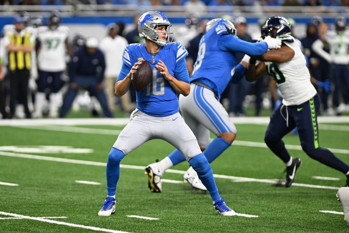 Lions quarterback Jared Goff passed for 323 yards and three touchdowns in a Week 2 loss to the Seahawks.