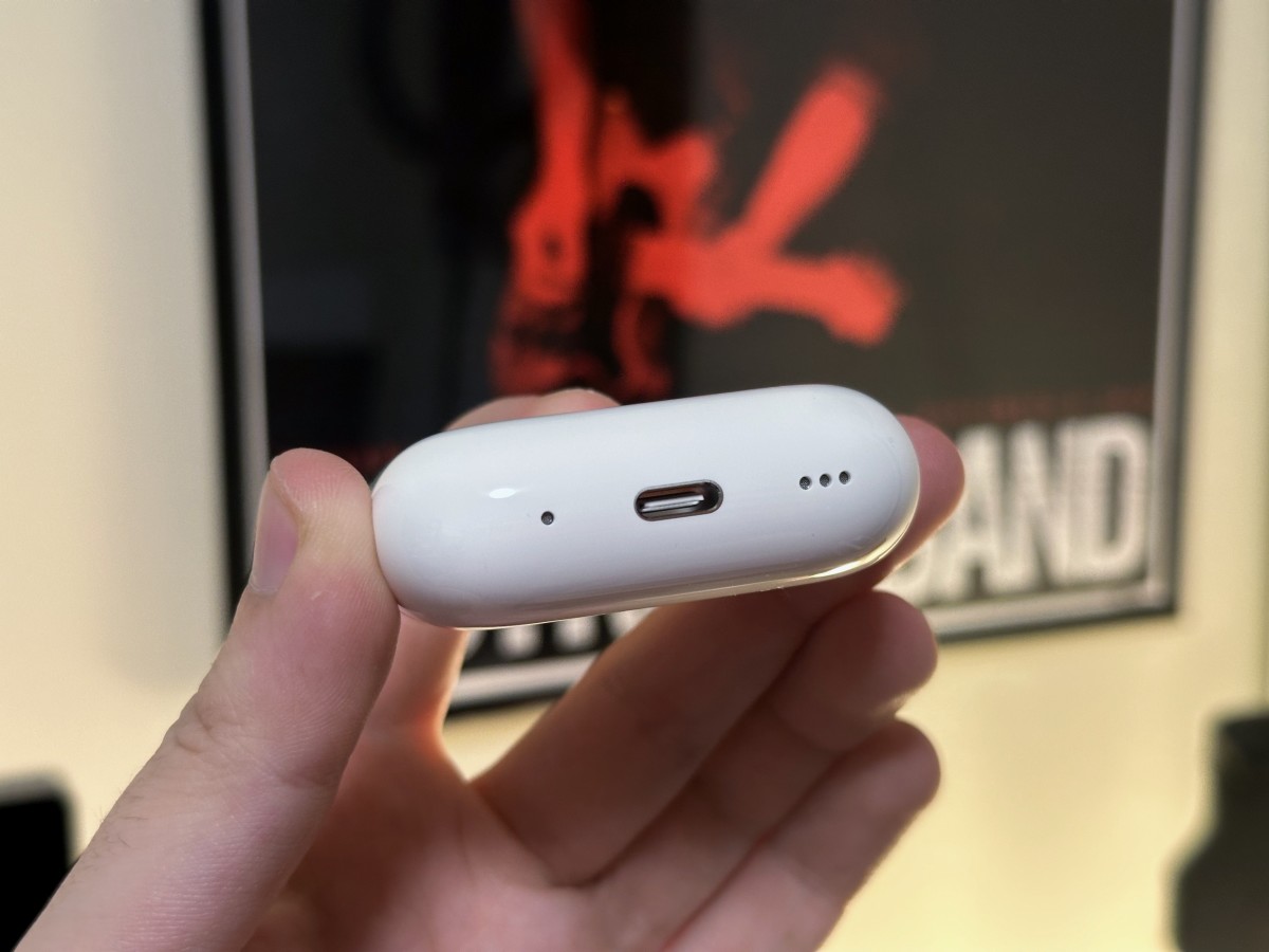 2-Apple AirPods Pro 2nd Gen With USB-C Review, Bottom of Case