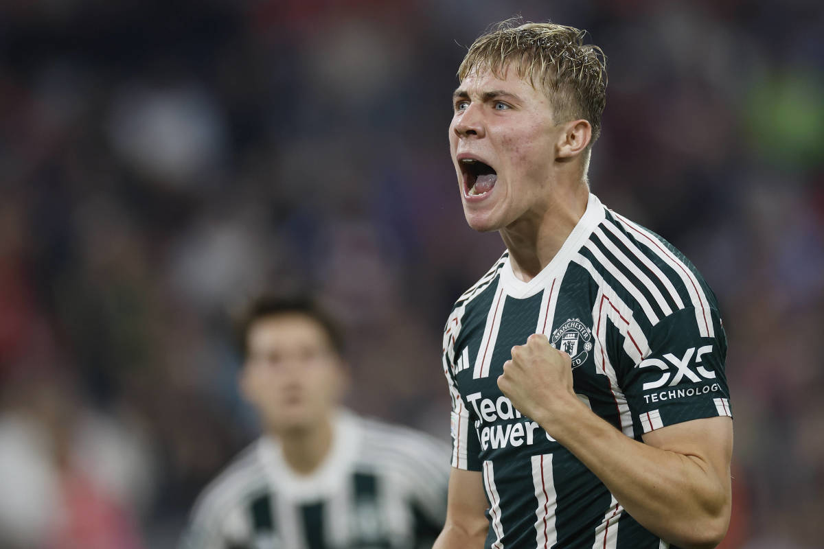 Rasmus Hojlund impresses former Man United striker Dwight Yorke