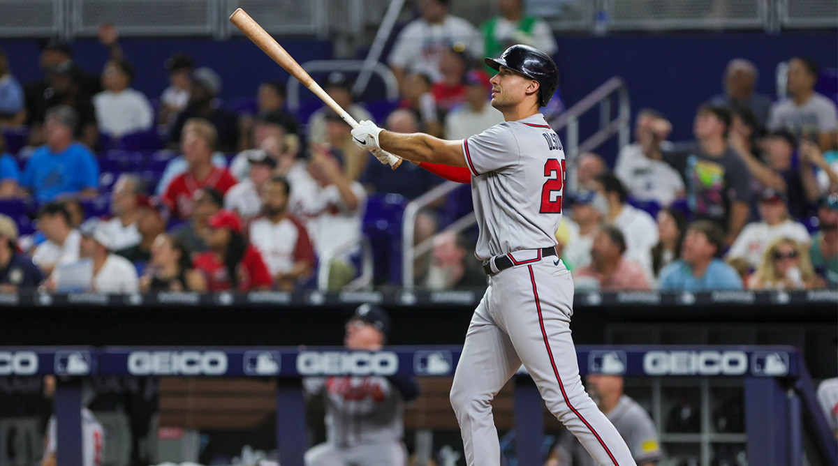 Braves’ Matt Olson hits a home run vs. the Marlins.