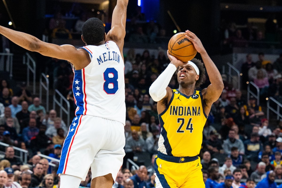 Sixers' new guard Buddy Hield taking a shot as a member of the Pacers.