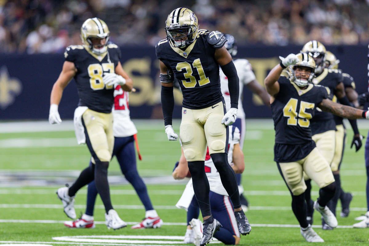 New Orleans Saints safety Jordan Howden (31) reacts to making a tackle