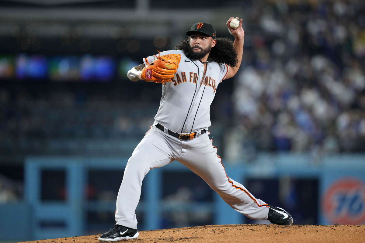 SF Giants pitcher Sean Manaea (52) throws in the first inning against the Los Angeles Dodgers at Dodger Stadium on September 22, 2023.