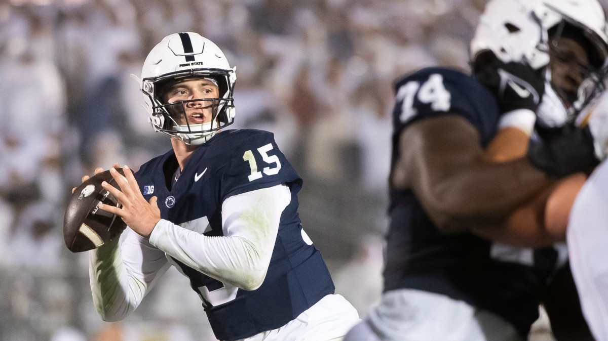 Drew Allar drops back to pass during Penn State’s win over Iowa.