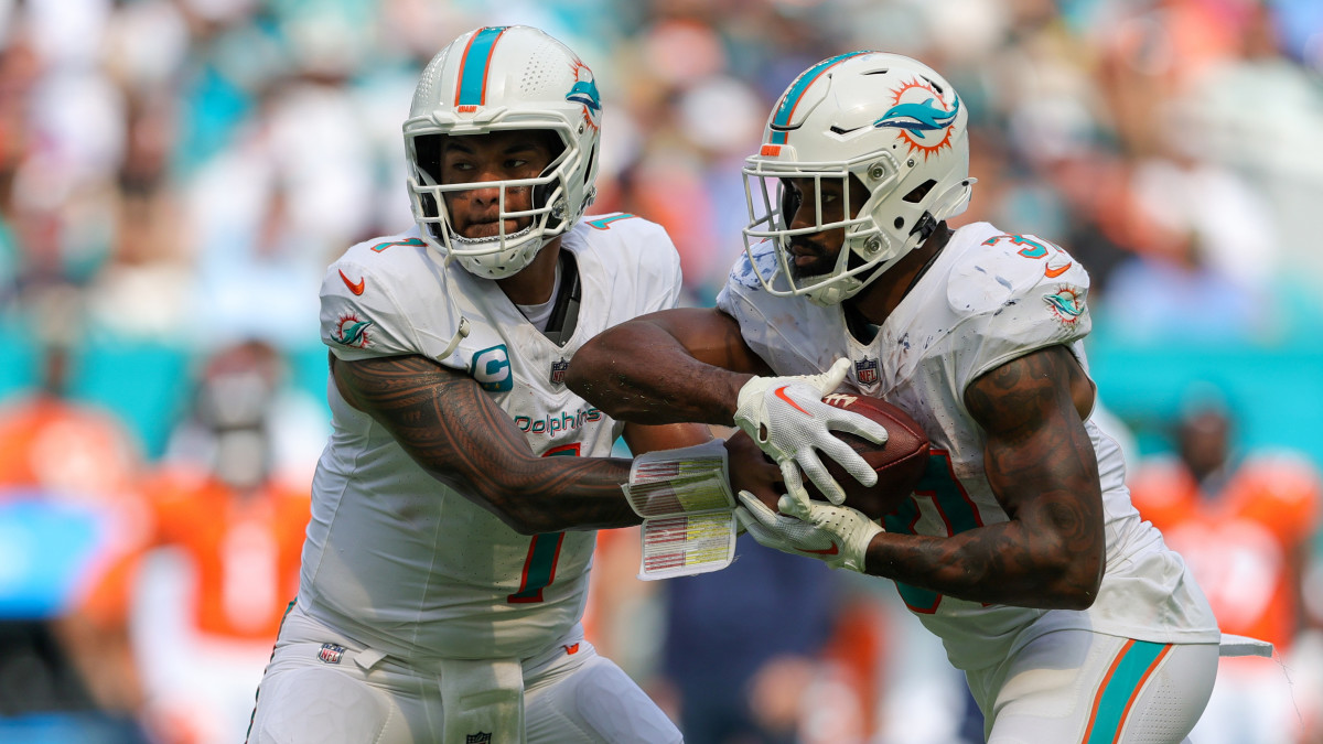 NFL Week 4: Bills Face Dolphins' Potent Running Attack - Sports Illustrated