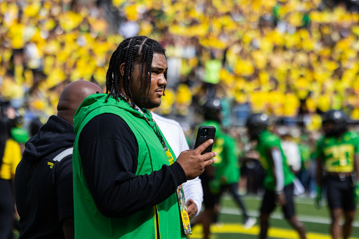 Oregon Recruiting Oregon Ducks Pick Up Two New Predictions to Land