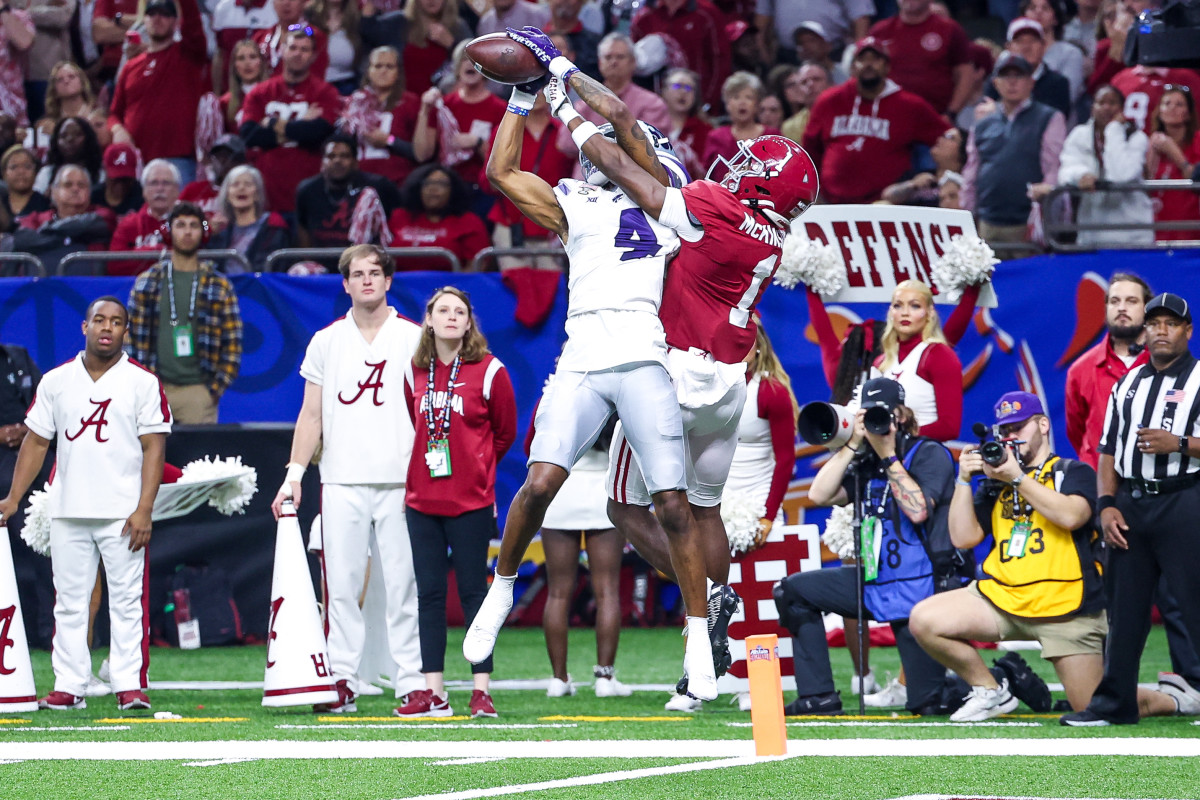 defensive back Kool-Aid McKinstry (1) blocks a pass intended for Kansas State Wildcats wide receiver Malik Knowles 