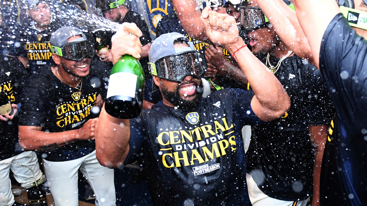 The Brewers celebrate after clinching the National League Central.