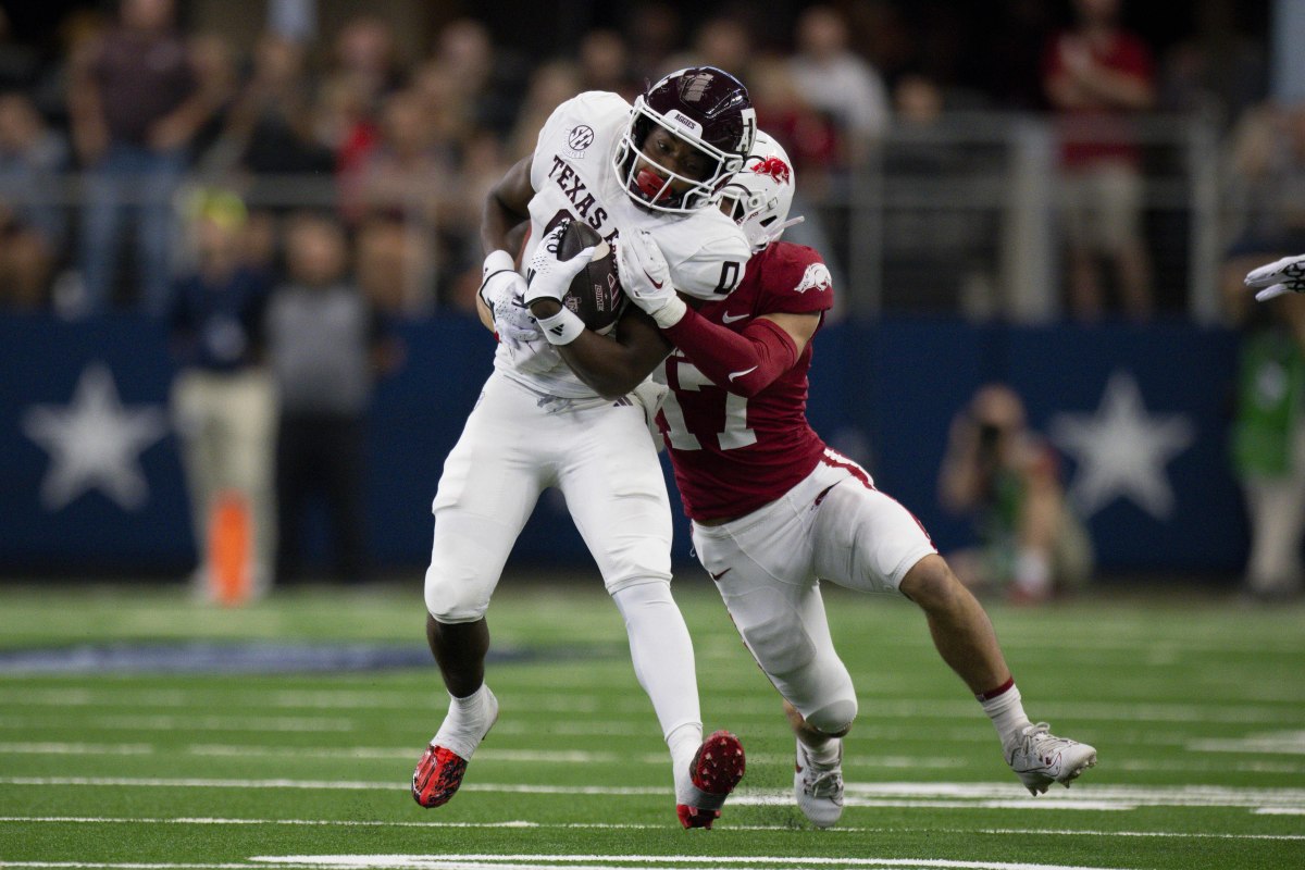 A&M Aggies wide receiver Ainias Smith (0) in action during the game between the Texas A&M Aggies and the Arkansas Razorbacks at AT&T Stadium.
