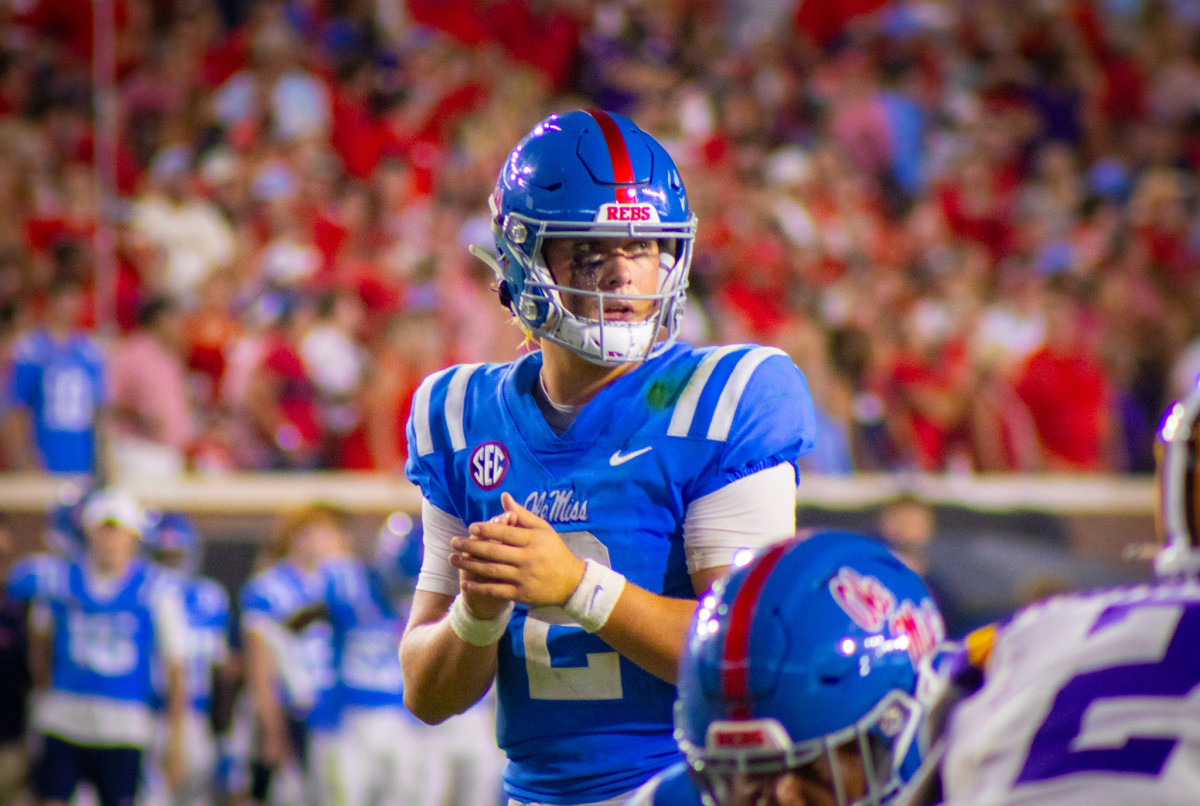 Ole Miss Rebels quarterback Jaxson Dart vs. the LSU Tigers in Week 5 (2023).